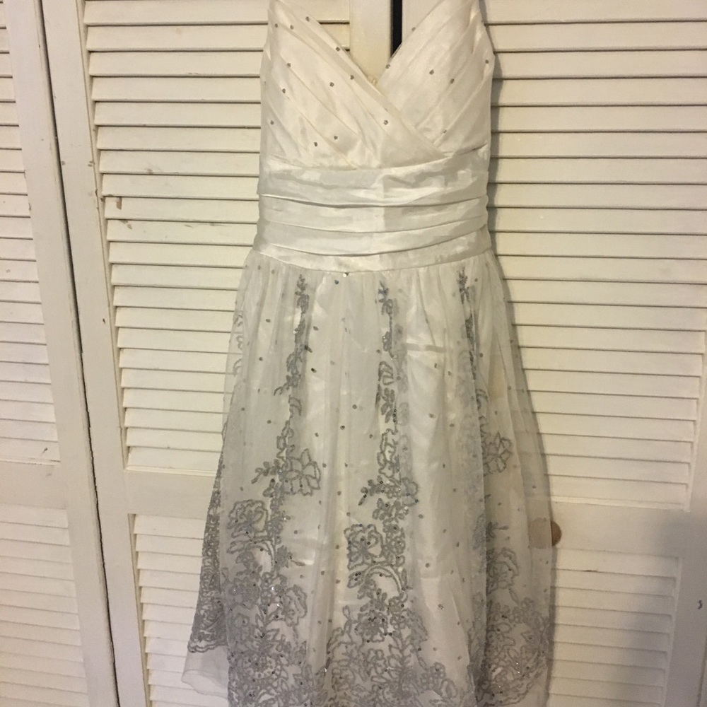 White and Silver Midi Dress Sz 5